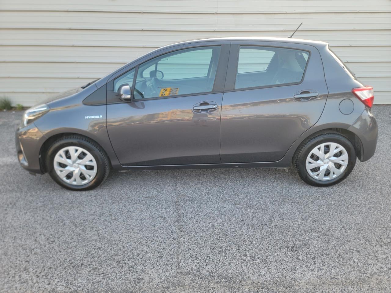 Toyota Yaris 1.5 Hybrid 5 porte Active GARANZIA