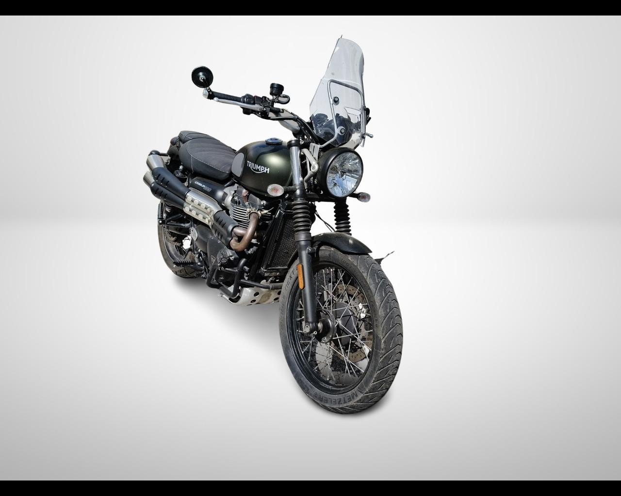 TRIUMPH Scrambler 900 - Chrome Edition