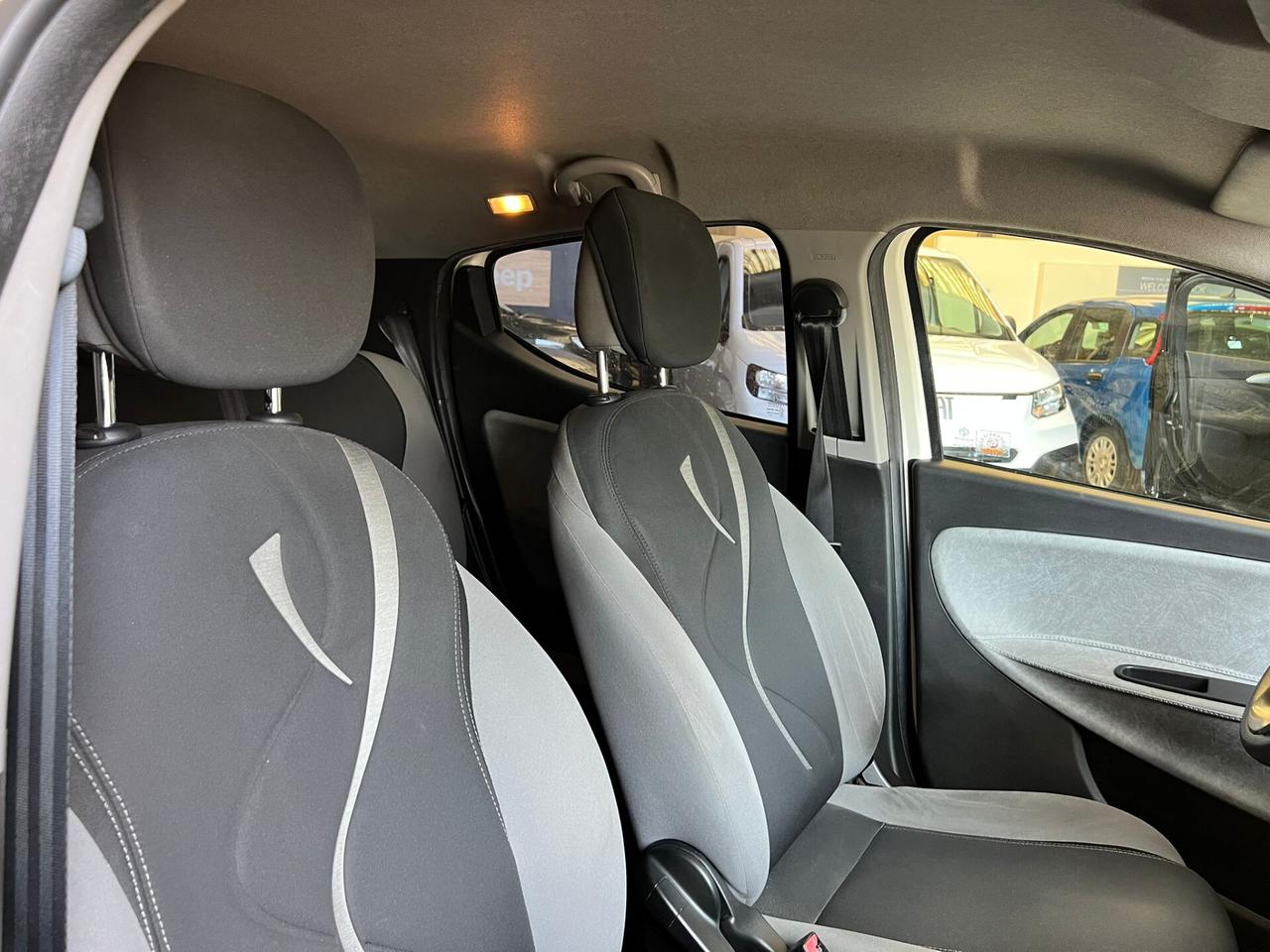 Lancia Ypsilon 1.2 Benzina 69cv UNICOP