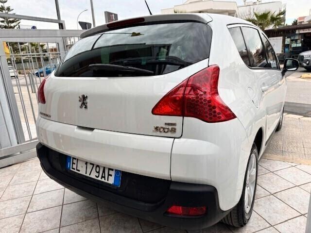 Peugeot 3008 1.6 e-HDi 112CV C. Autom.-Navi-Tel-Pdc-Cruise C.-Grip Control