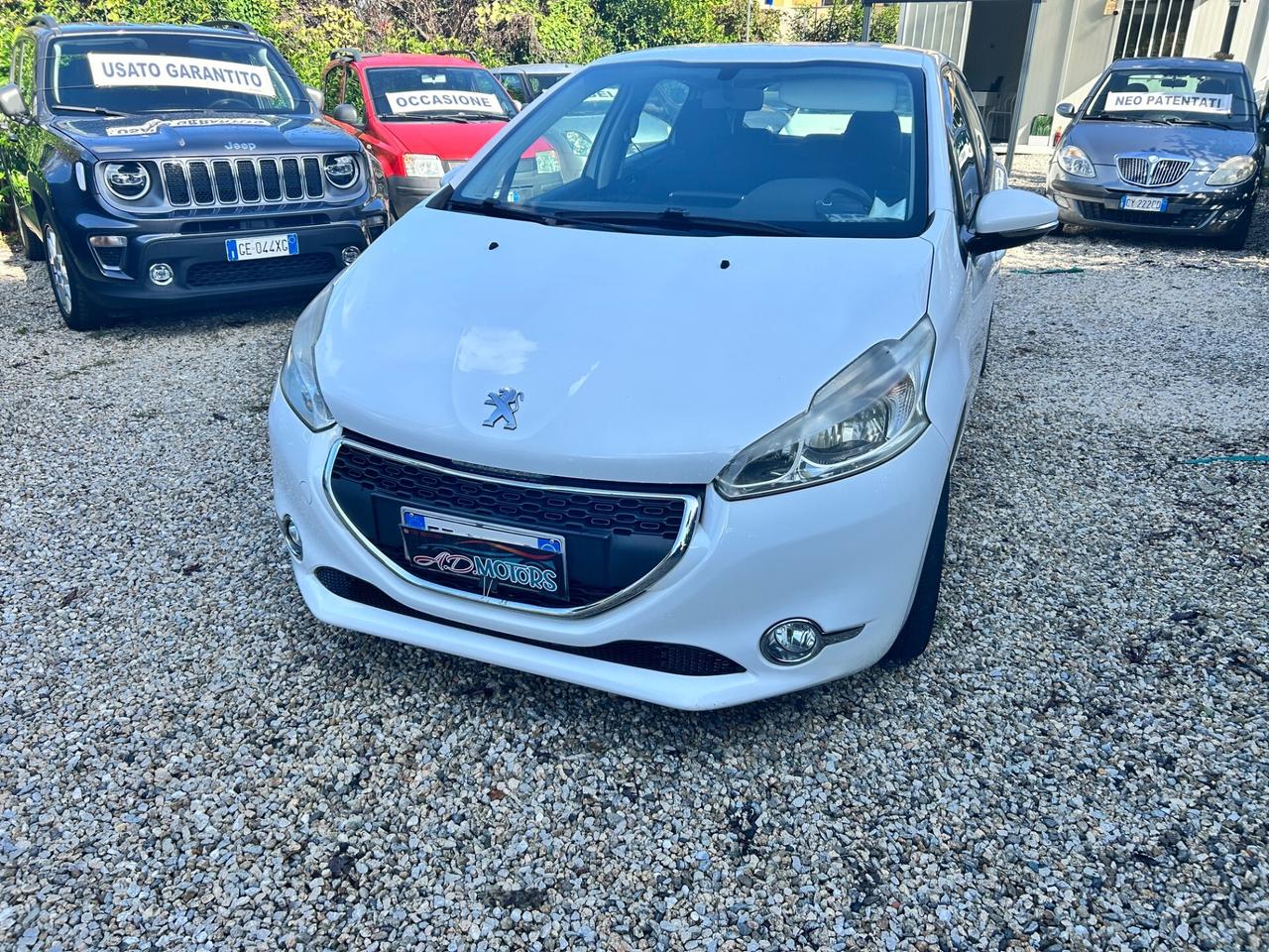 Peugeot 208 1.4 HDi 68 CV 5 porte Allure