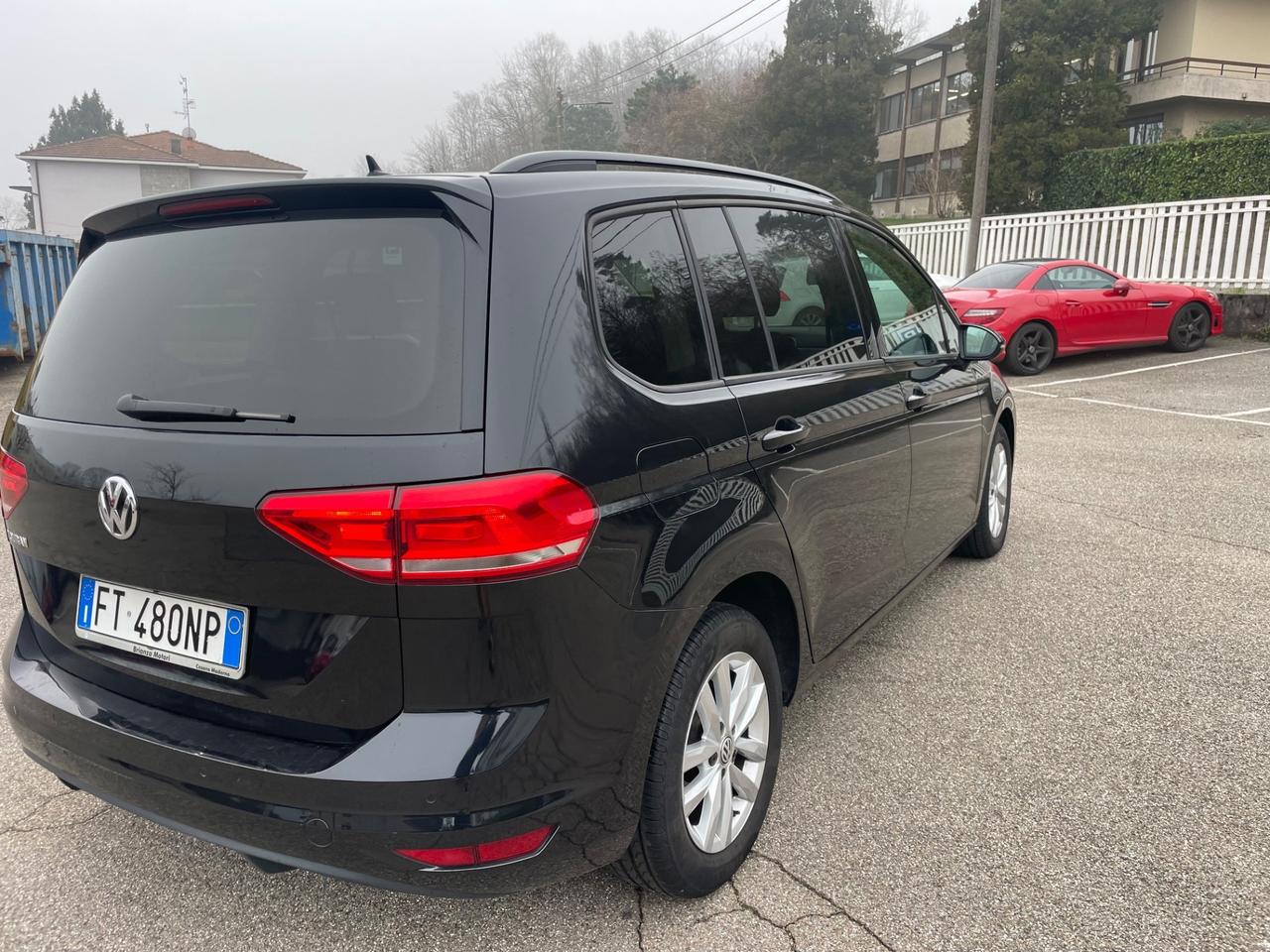 Volkswagen Touran 1.6 TDI 115 CV SCR DSG Executive BlueMotion Tech.