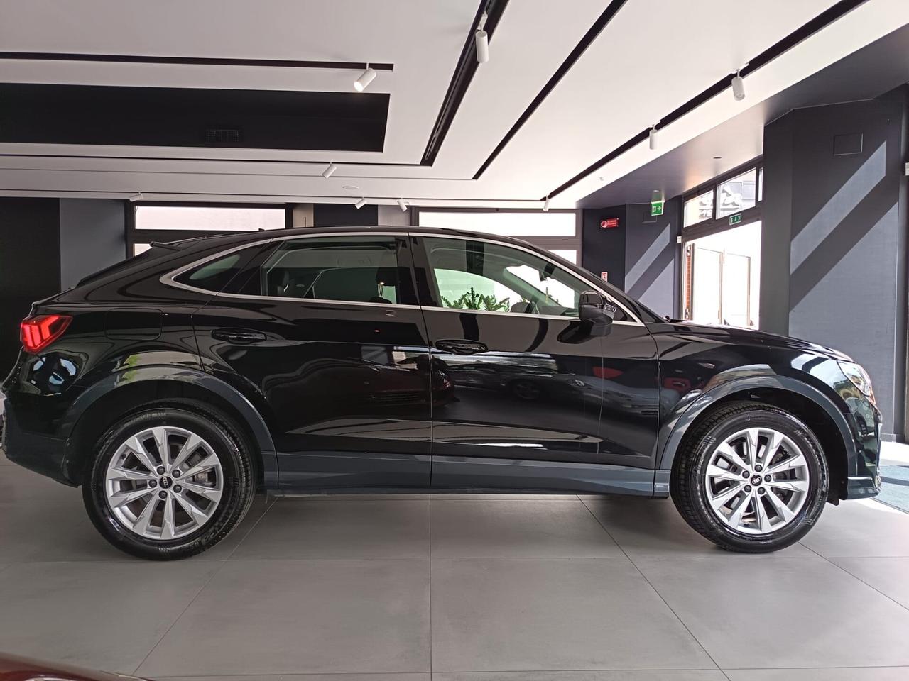 Audi Q3 SPB 45 TFSI e S tronic Business Plus