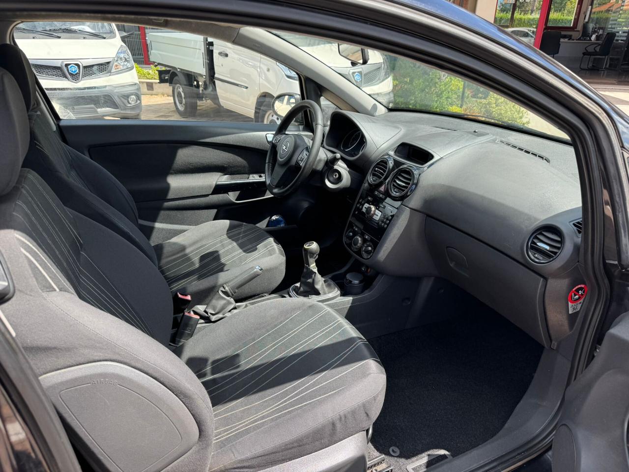 Opel Corsa 1.2 80CV 5 porte GPL-TECH Club