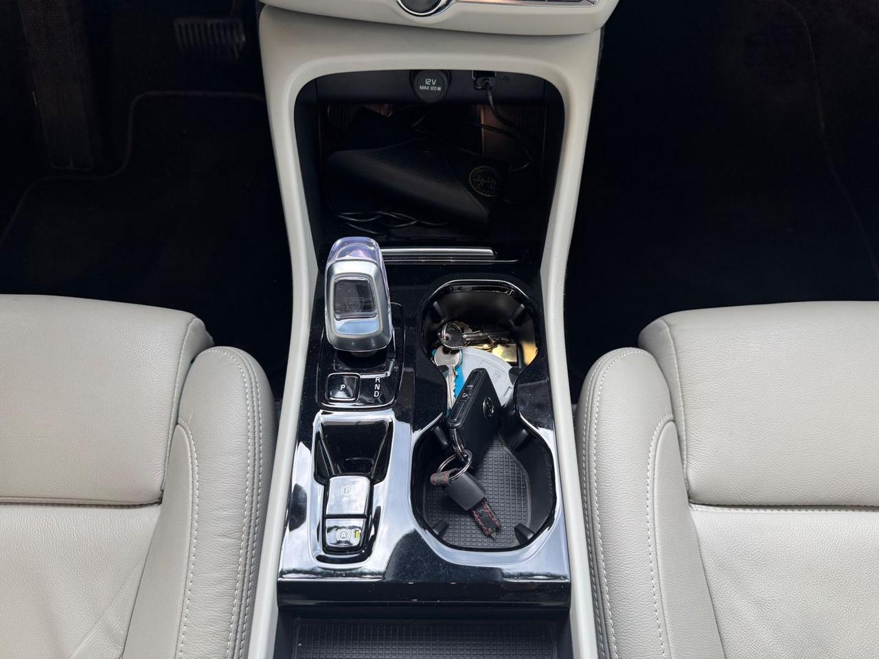 Volvo XC40 Ultimate Bright T5 Recharge PHE #11953