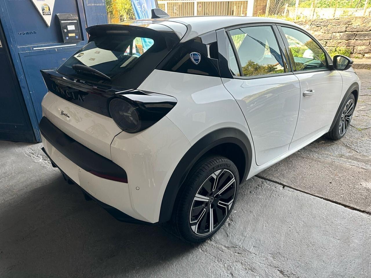 LANCIA NUOVA YPSILON IBRIDA Ypsilon 1.2 100cv Ibrida my 26