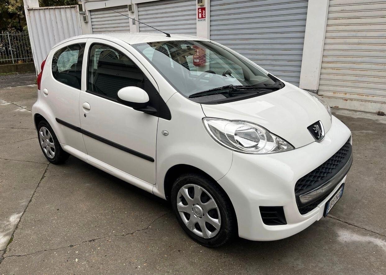Peugeot 107 1.0 68CV 5p. Plaisir