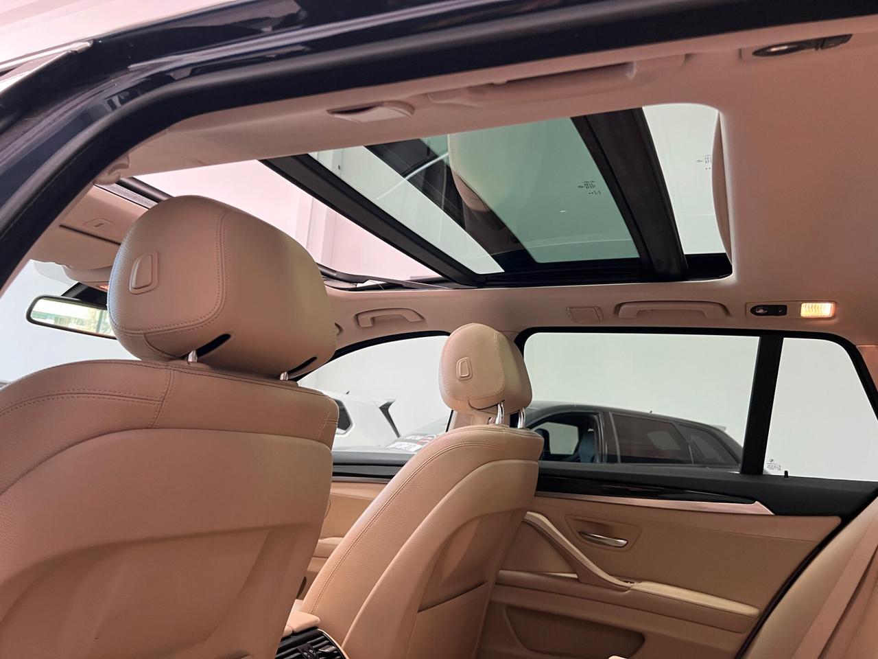 Bmw 520 520d xDrive Touring Luxury