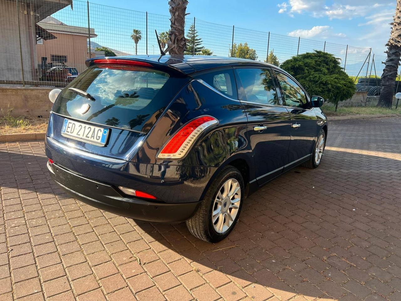 Lancia Delta 1.6 MJT DPF Argento