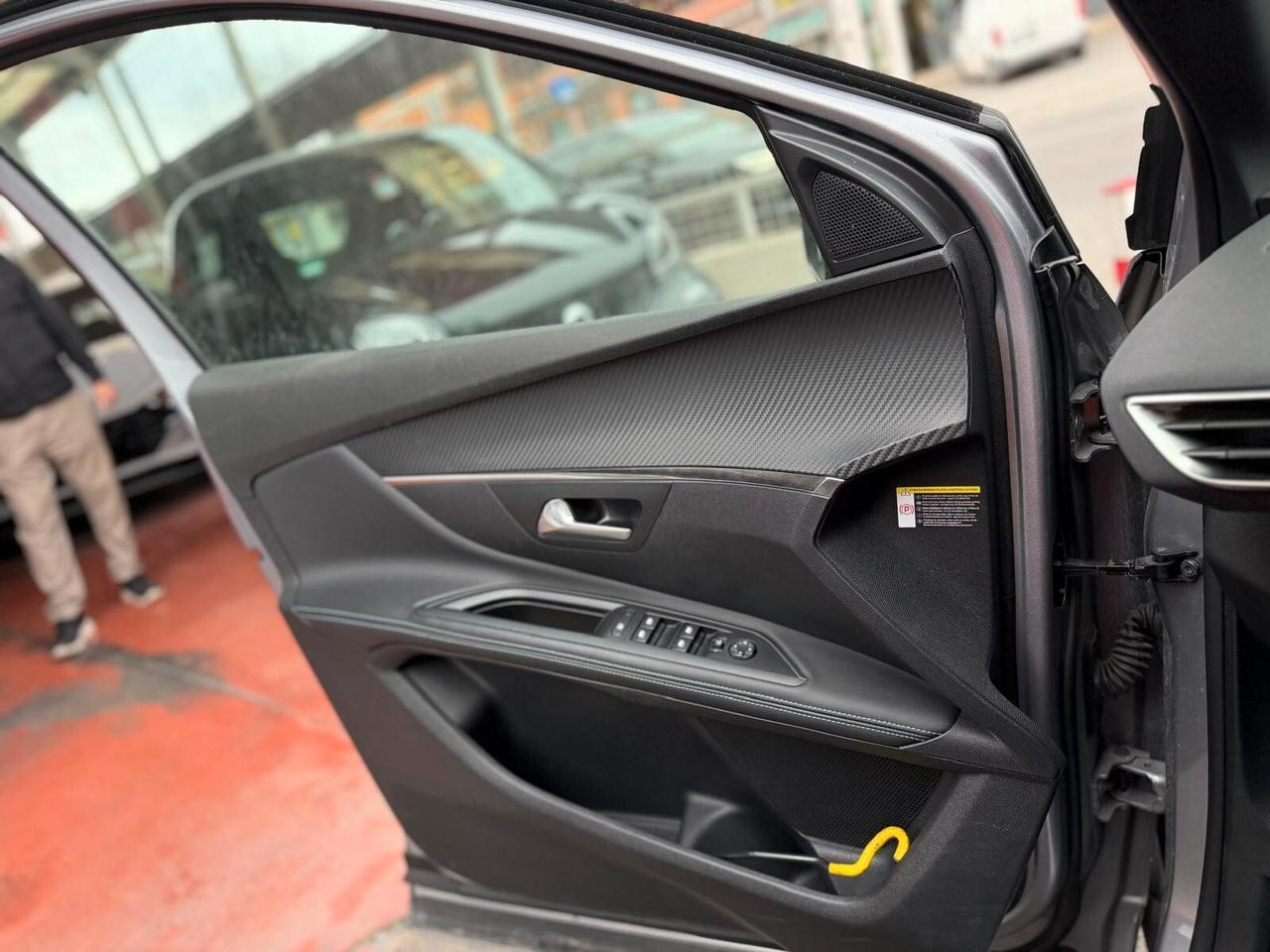 Peugeot 5008 PureTech Turbo 130 S&S Allure Pack