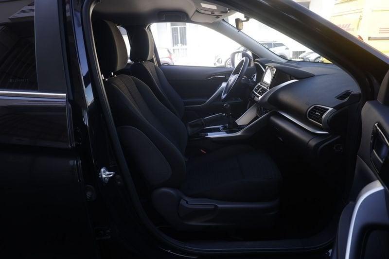 Mitsubishi Eclipse Cross Mitsubishi Eclipse Cross 1.5 turbo Intense SDA 120KW ANNO 2020