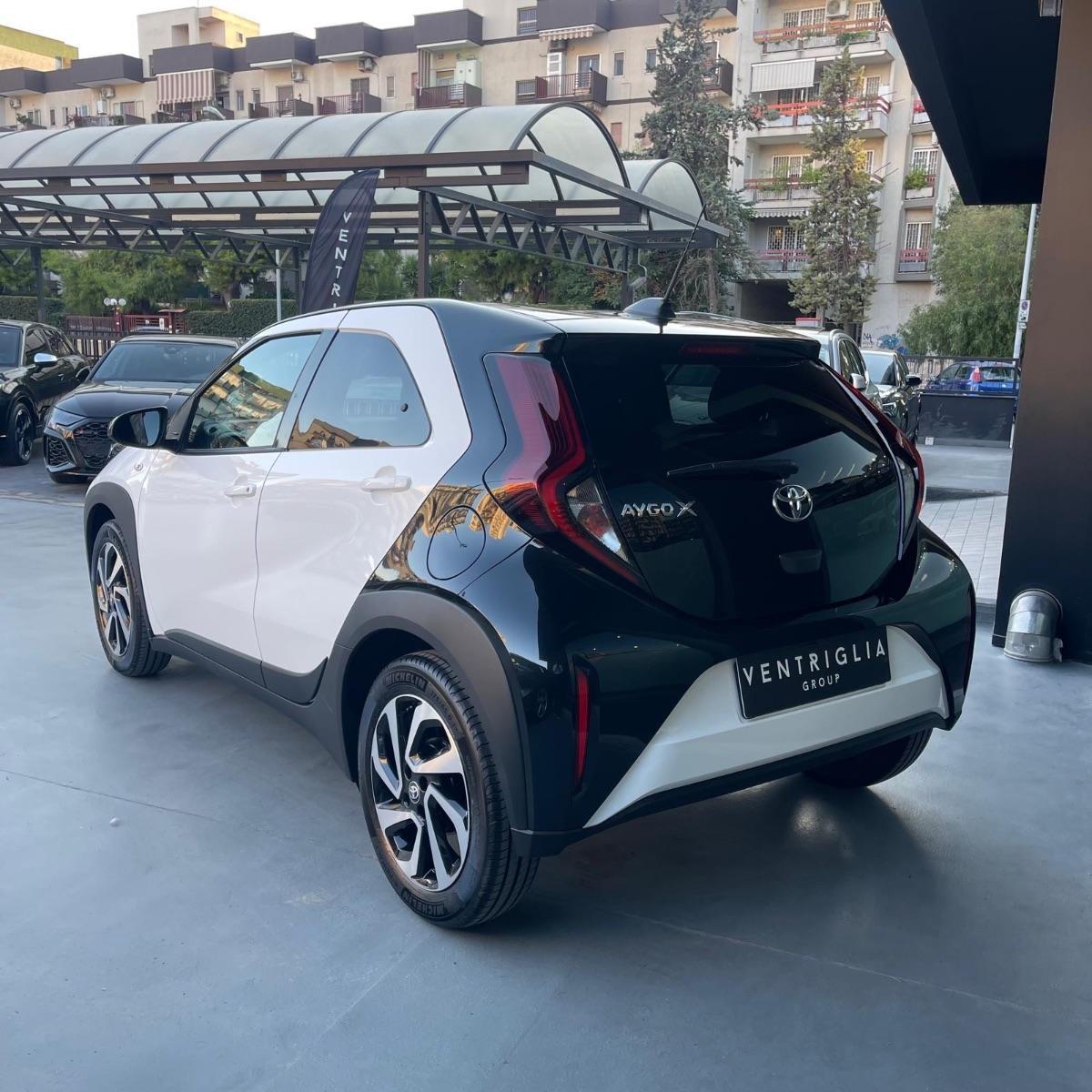 TOYOTA - Aygo X -CVT 600KM!!!