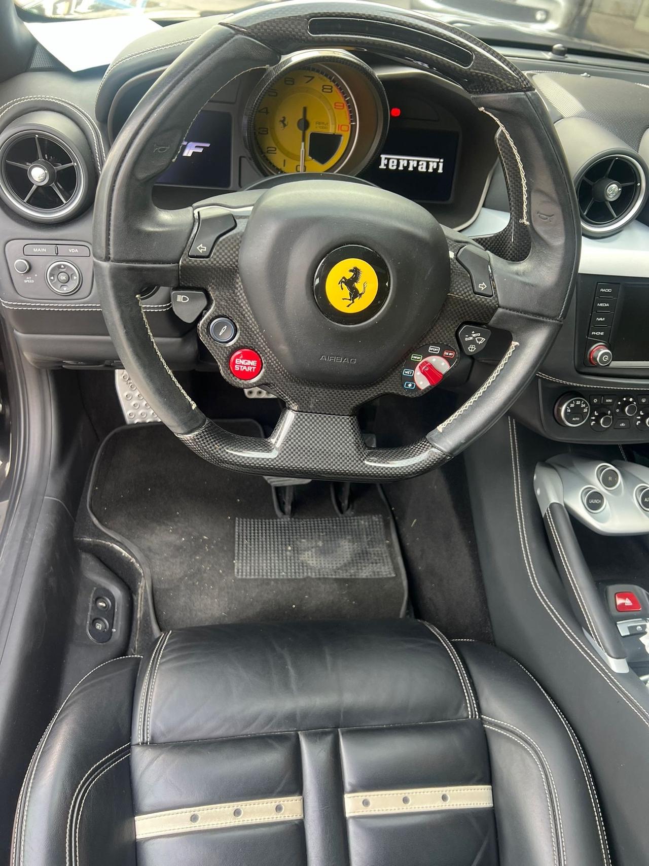 Ferrari GTC4 Lusso FF V12