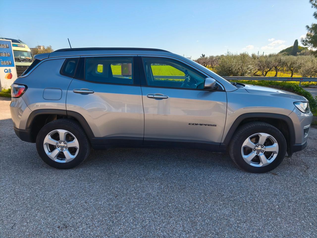 Jeep Compass 2.0 M-jet 4WD A/T Navi Camera Longitude