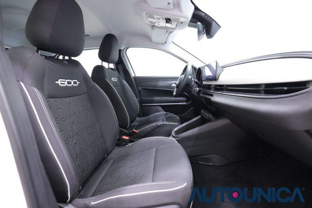 FIAT 600 HYBRID 100 CV DCT MHEV FARI LED