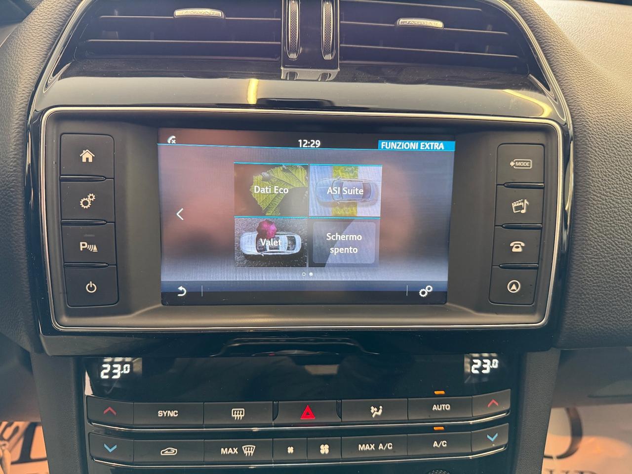 Jaguar F-Pace 2.0d I4 R-Sport awd 240cv automatica iva Esposta