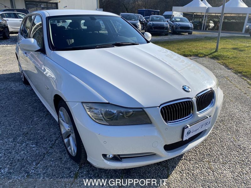 BMW Serie 3 320d Touring xdrive Attiva 184cv