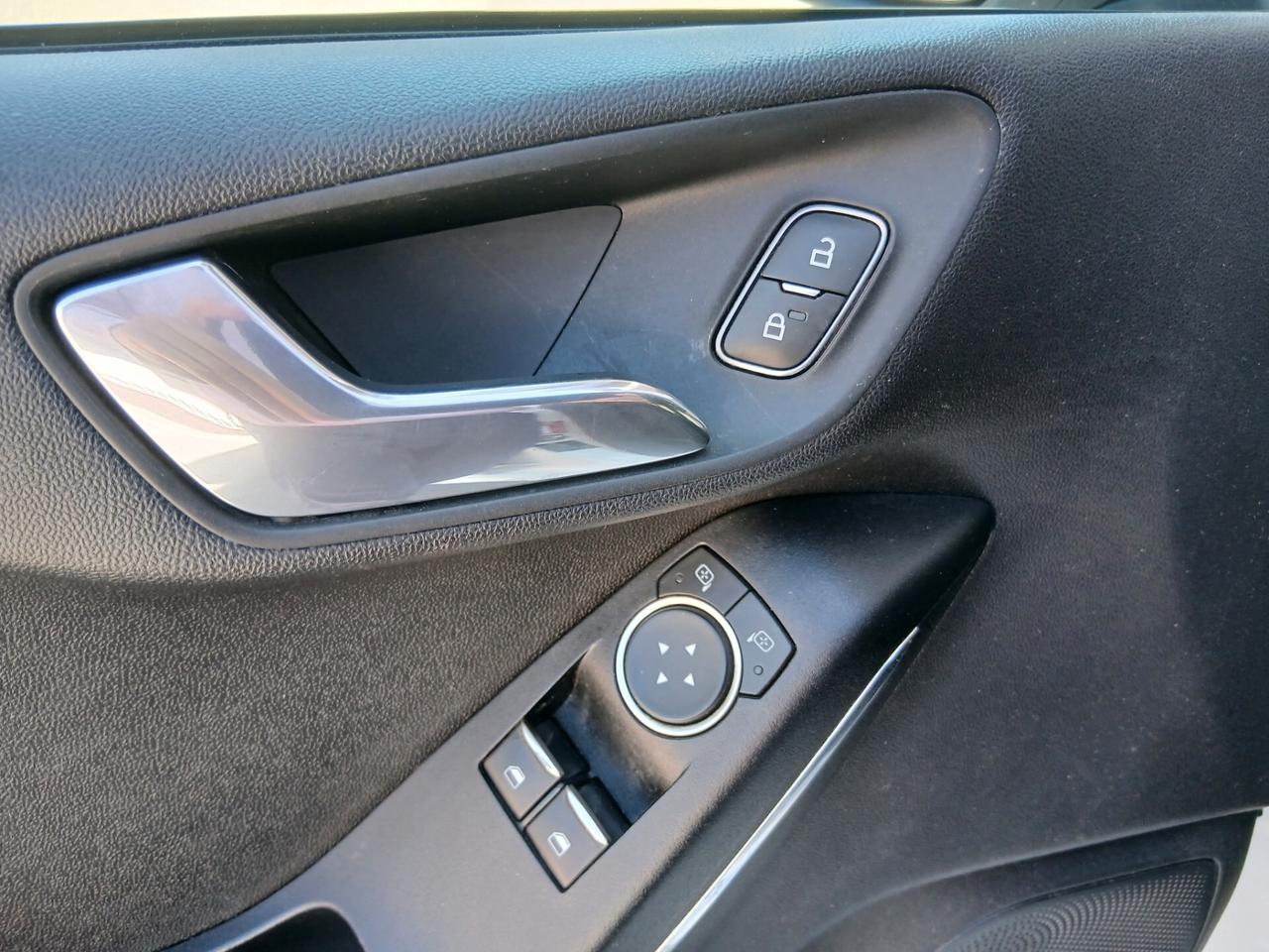 Ford Fiesta 1.0 Ecoboost 125 CV 5 porte ST-Line tua a € 179 mese