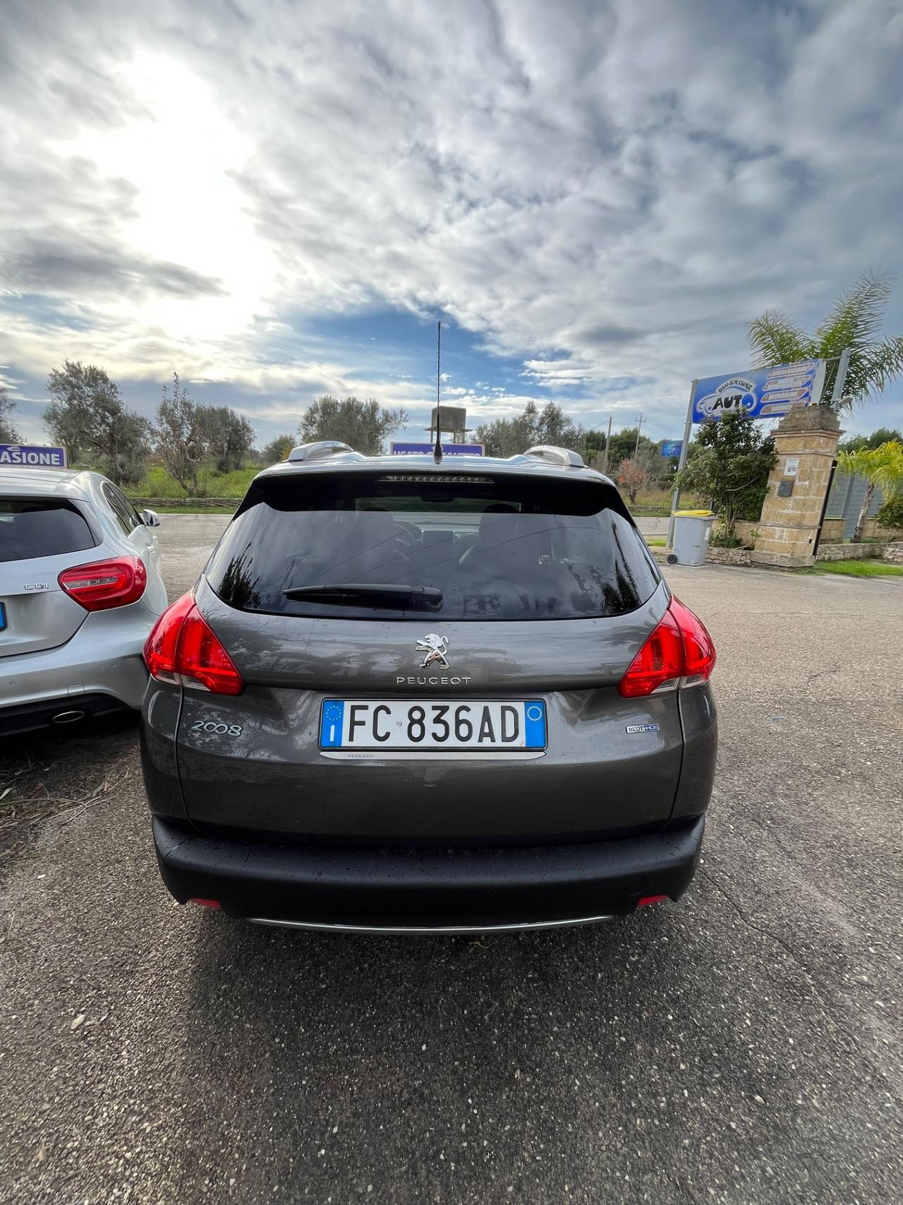 Peugeot 2008 BlueHDi 100 Active