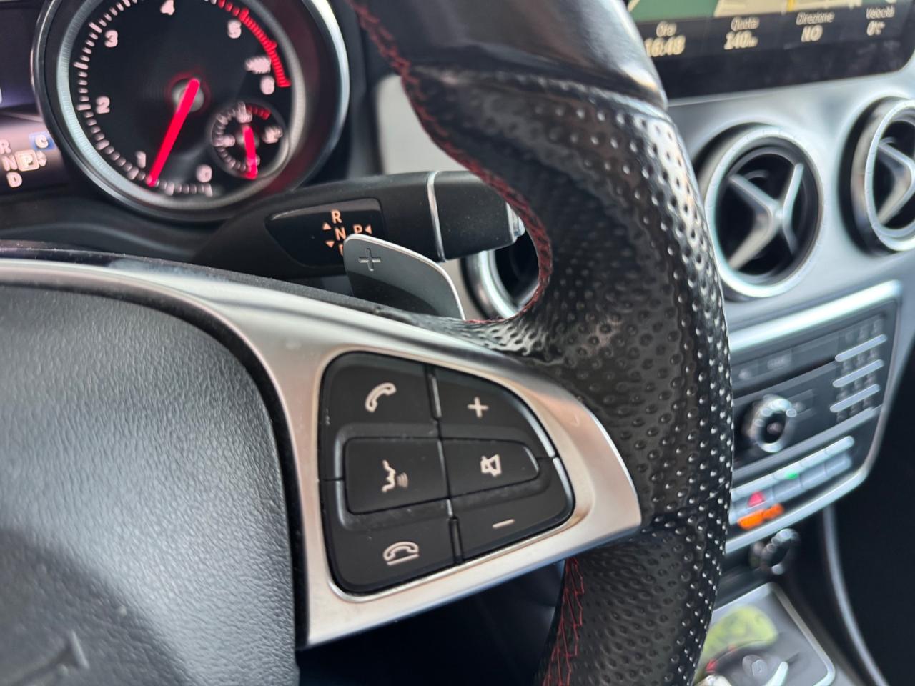 Mercedes-benz CLA 220 d 4Matic Automatic Premium AMG