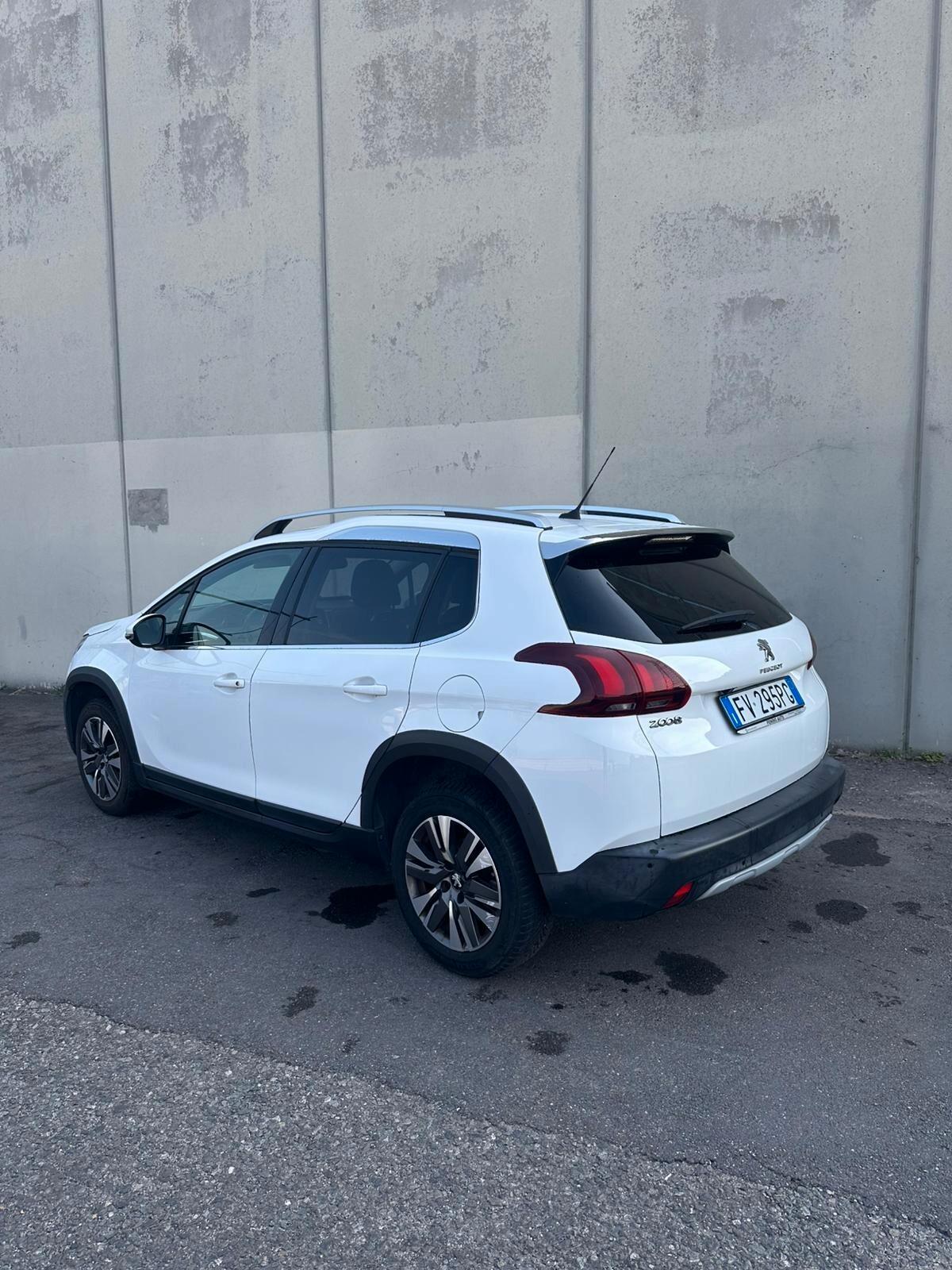 Peugeot 2008 PureTech 82 Allure