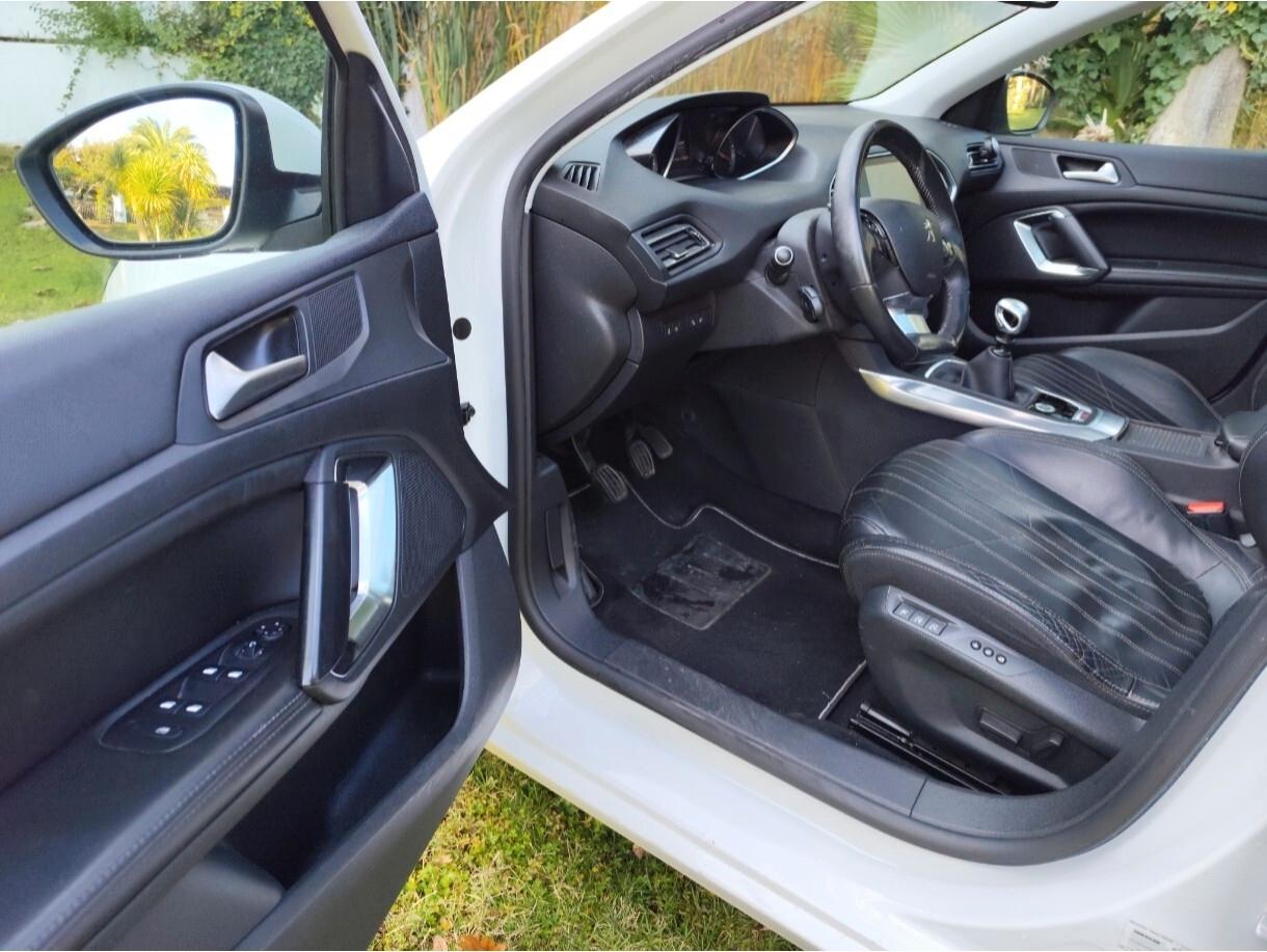 Peugeot 308 1.6 e-HDi 115 CV Stop&Start Allure