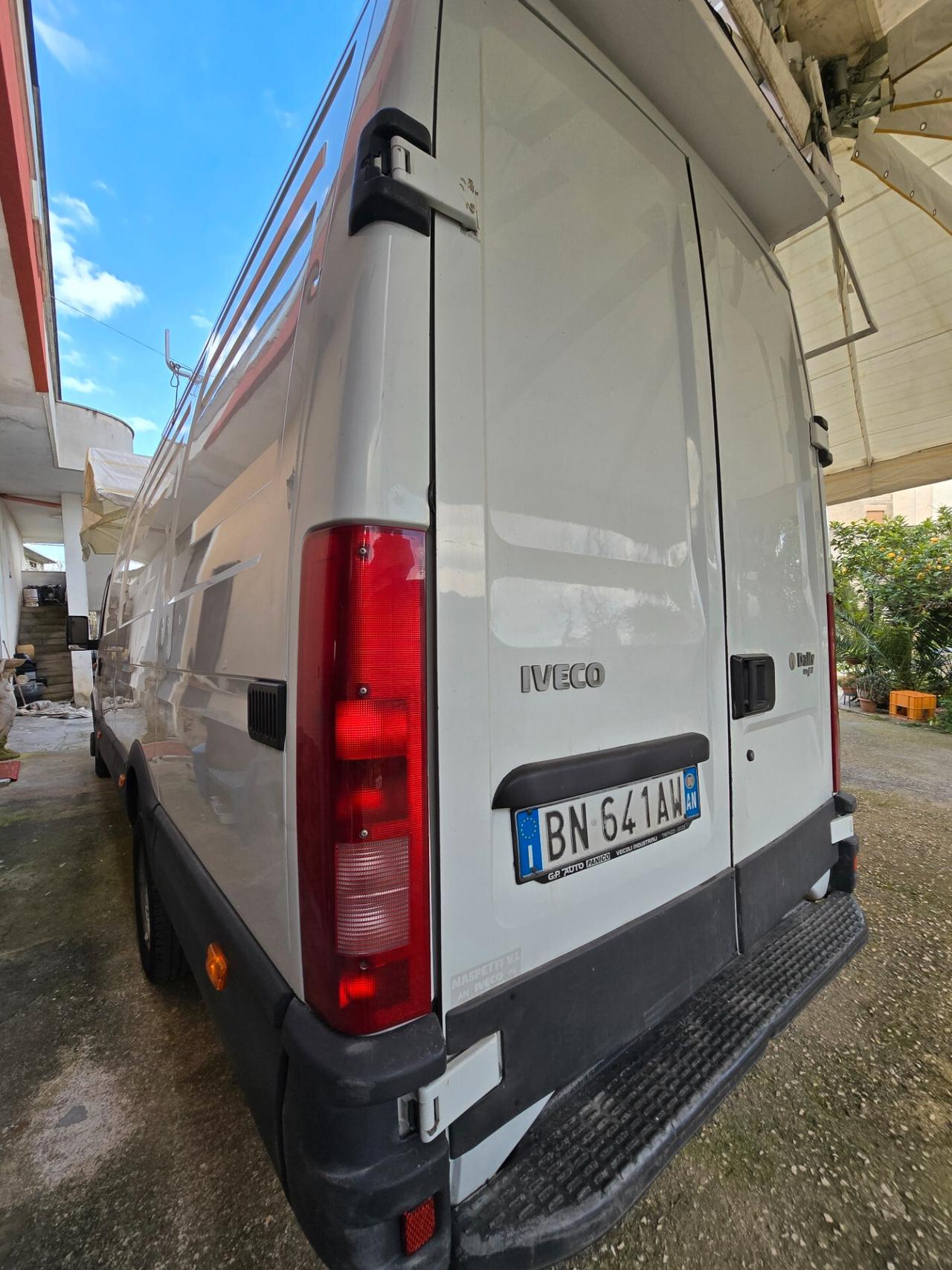 Iveco Daily 2800cc