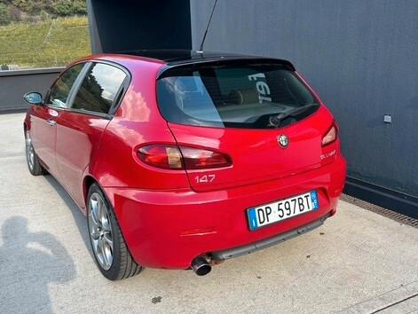 Alfa Romeo 147 1.6 16V 5 porte Distinctive - OK Neopatentato !
