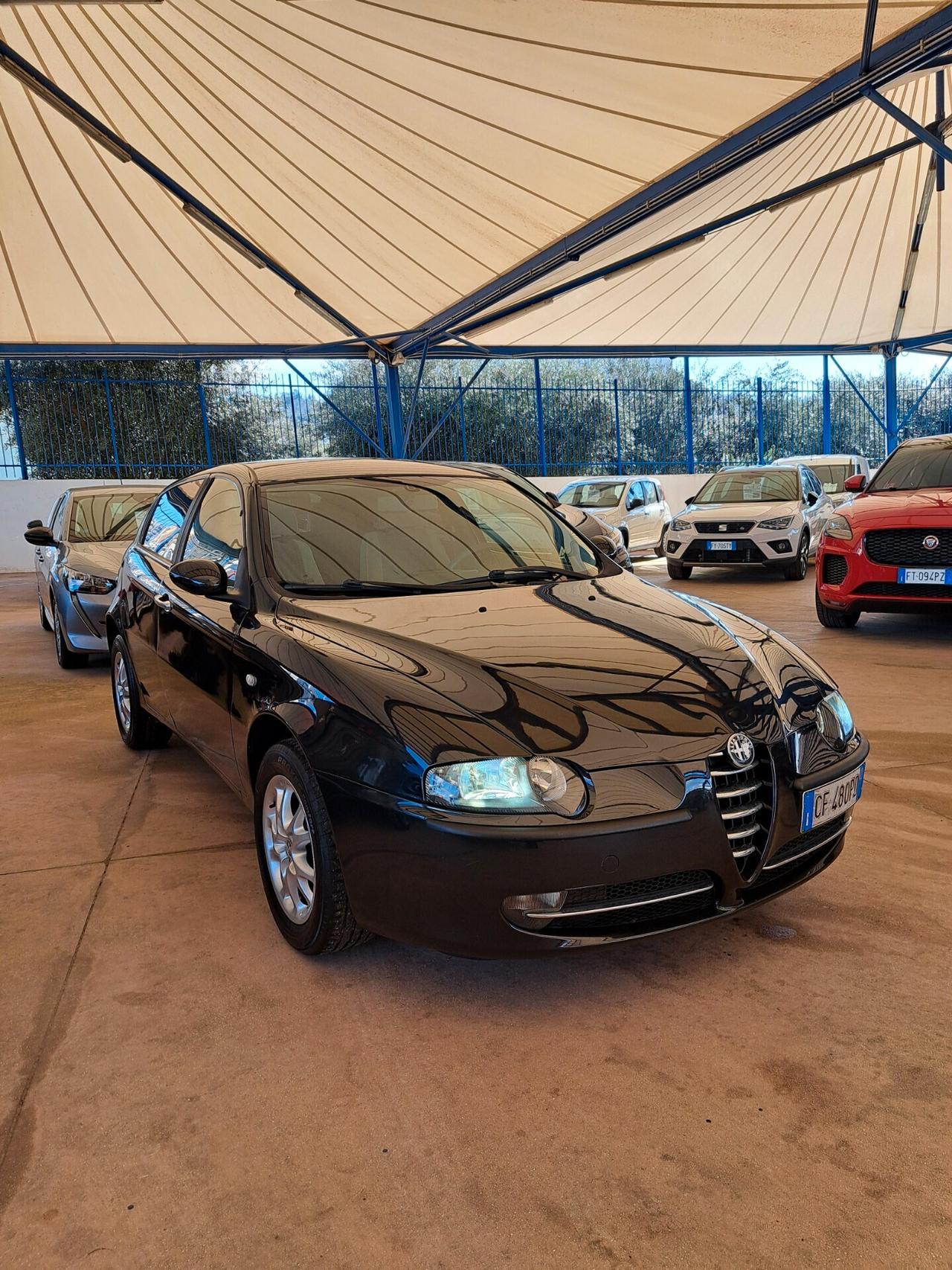 Alfa Romeo 147 1.9 JTD 115 CV 3p. Distinctive