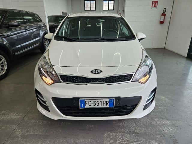 Kia Rio Rio III 2011 5p 1.1 crdi Active EURO 6
