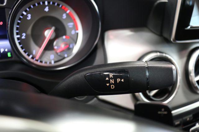 MERCEDES-BENZ CLA 220 CDI Automatic Premium
