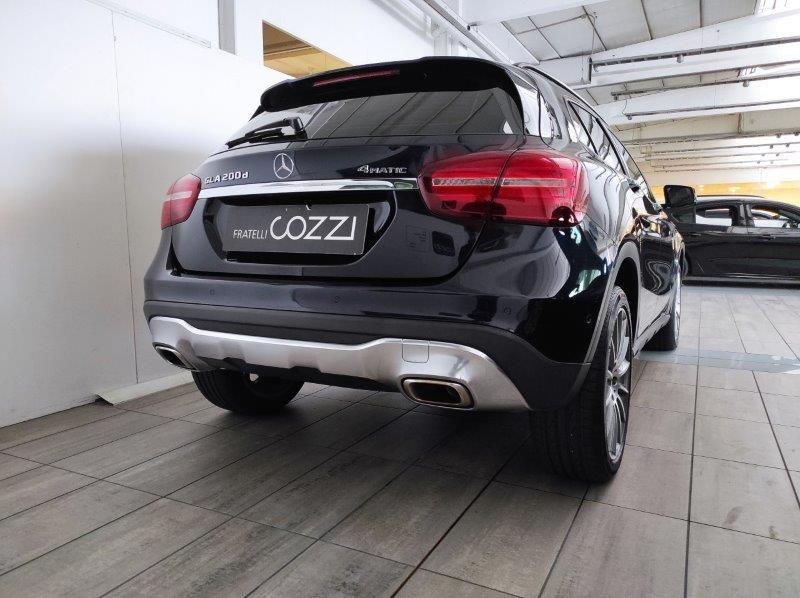 Mercedes-Benz GLA (X156) - GLA 200 d Automatic 4Matic Business Extra