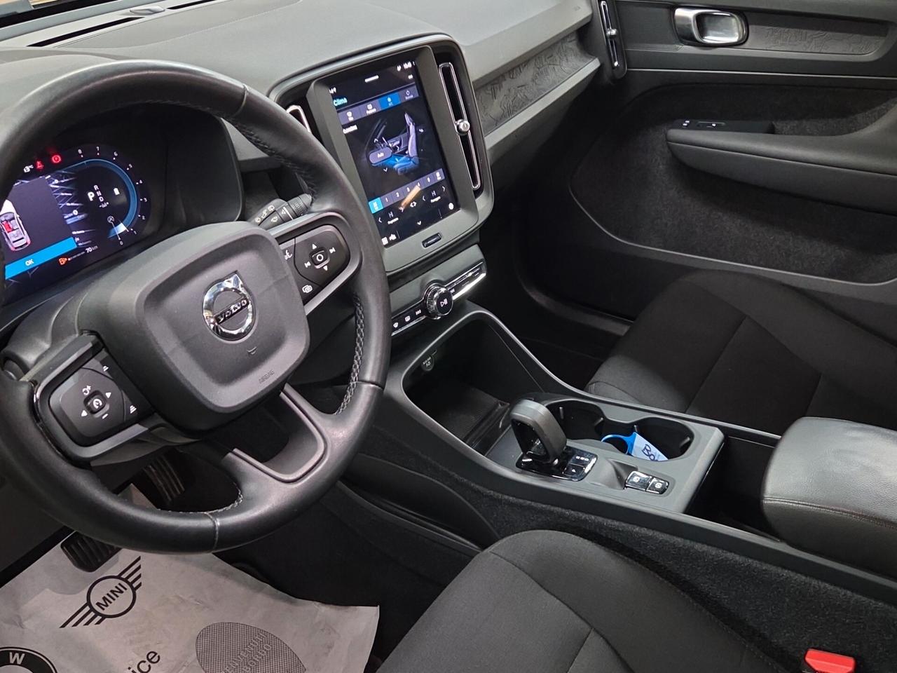 Volvo XC40 B3 automatico Essential