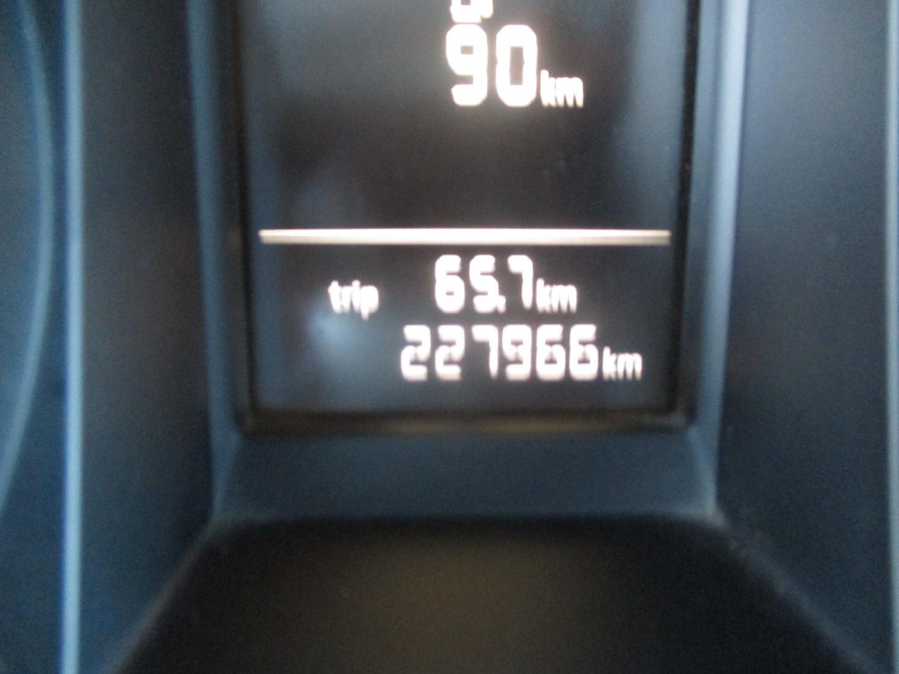 Volkswagen Golf 1.6 TDI MOLTO BELLA 2012