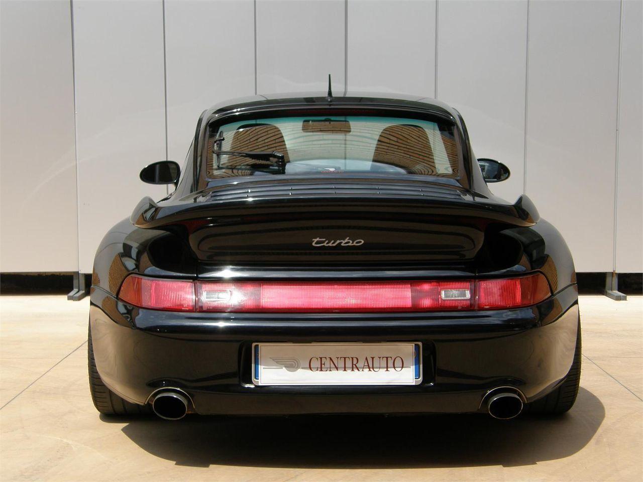 PORSCHE 993 Turbo