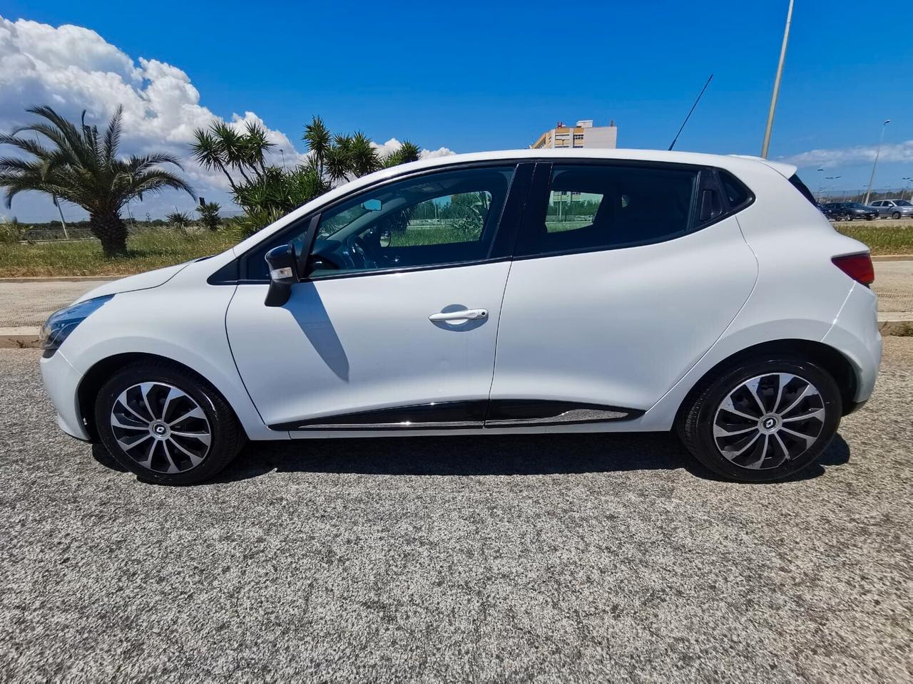 Renault Clio 1.5 dCi 8V 75CV 5P. Live