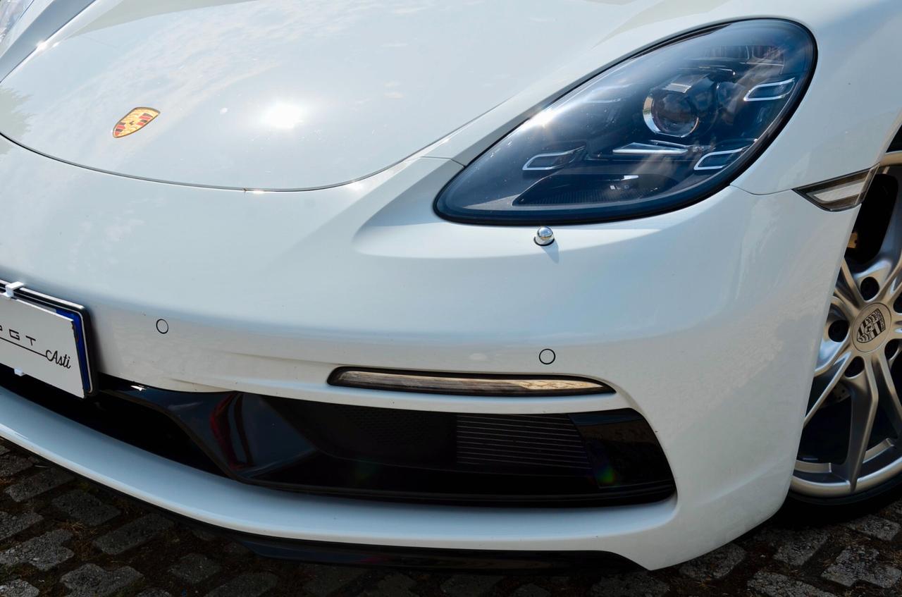 PORSCHE BOXSTER 718 2.0 300cv PDK, HI-FI BOSE, SPOILER, FARI LED, PERMUTE