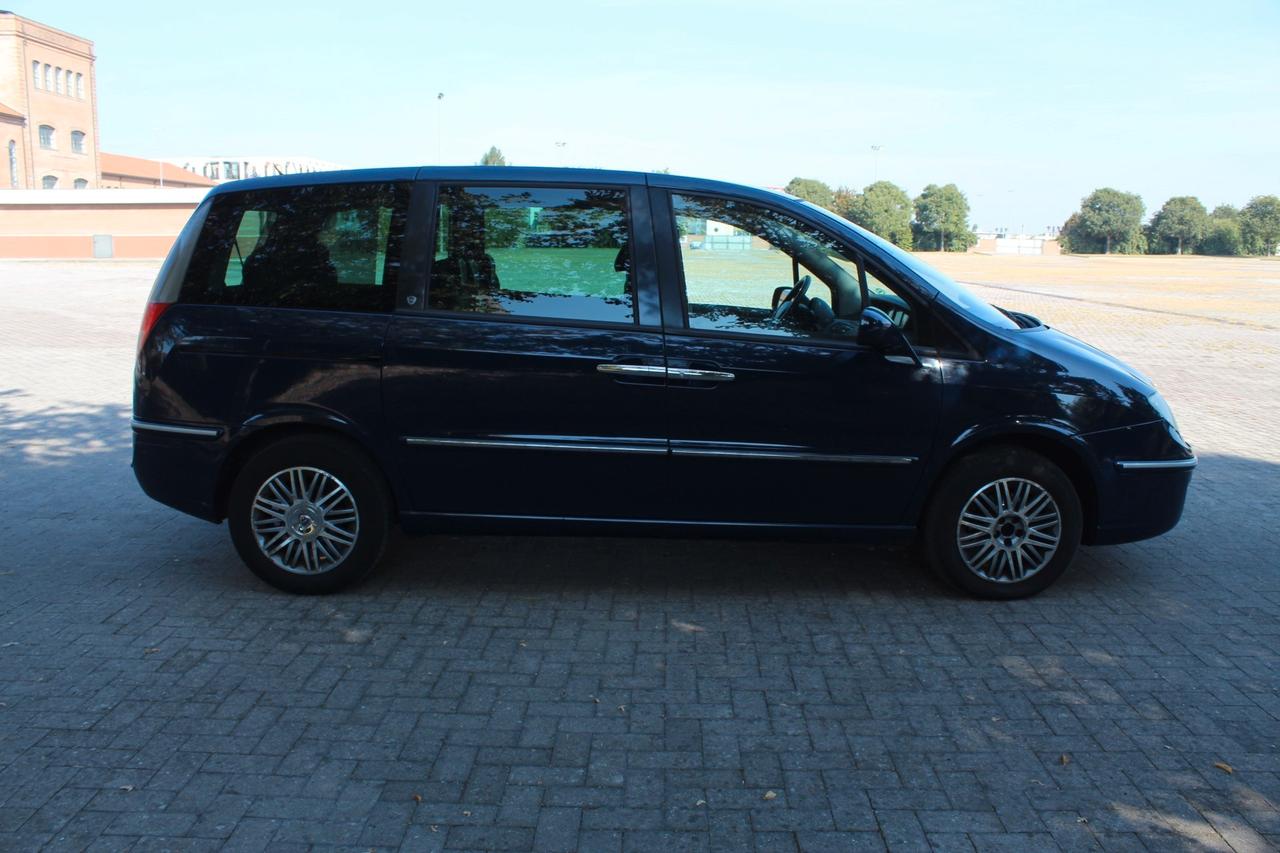 Lancia Phedra 2.0 MJT 136 CV Platino