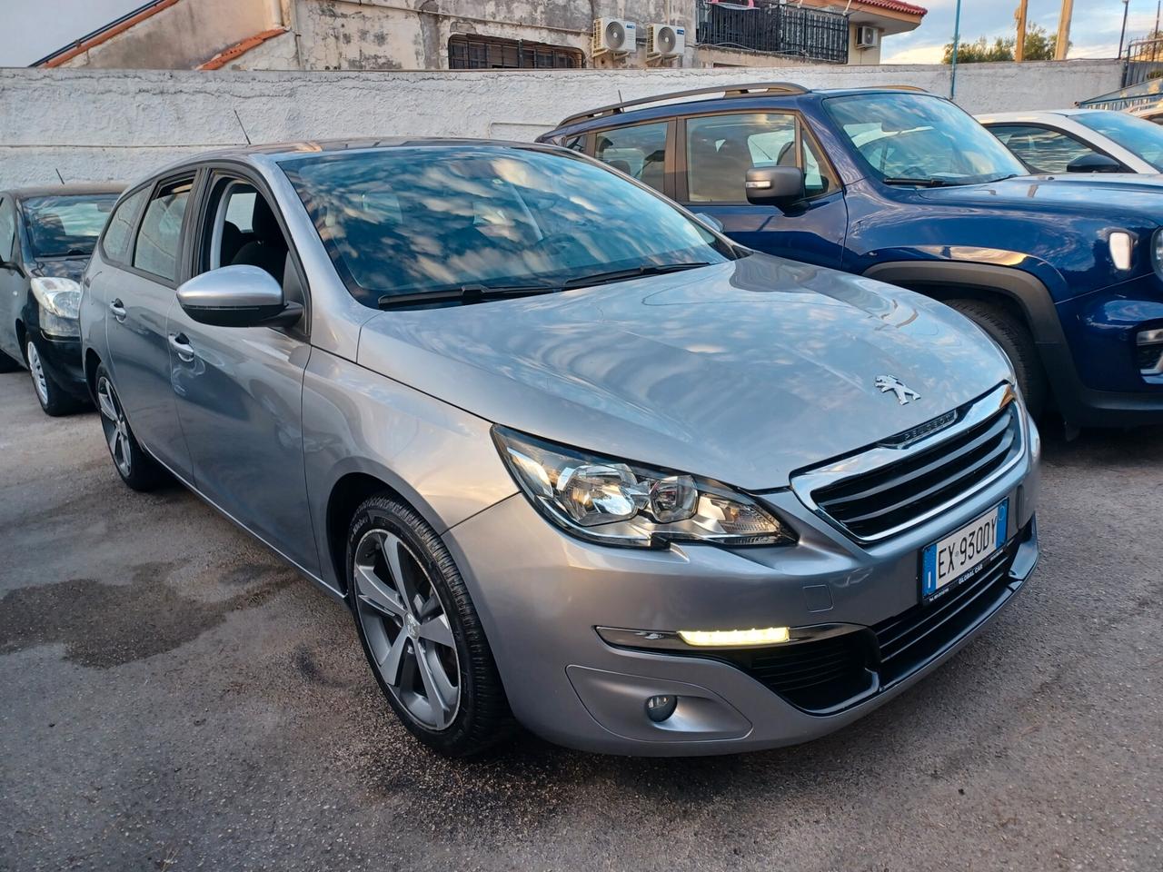 Peugeot 308 1..6 HDI 115CV ALLURE S.W.