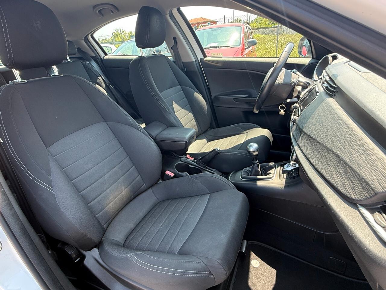 Alfa Romeo Giulietta 1.6 JTDm-2 120 CV Distinctive