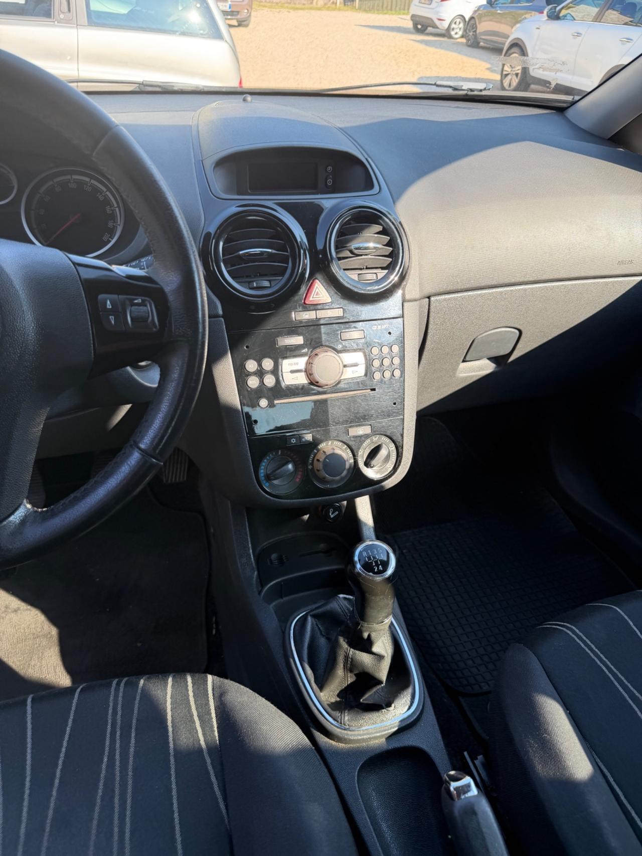 Opel CORSA 1.2 5P COSMO KMCERT NEOPAT UNICOPR