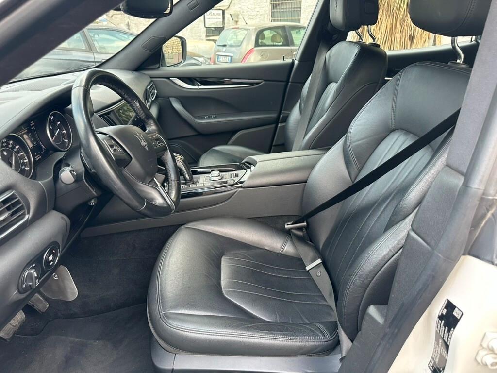 Maserati Levante MHEV 330 CV AWD Executive