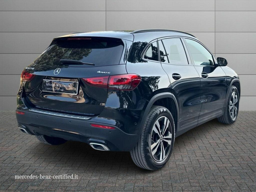 Mercedes GLA 250 250 Sport Plus 4Matic 8G-DCT