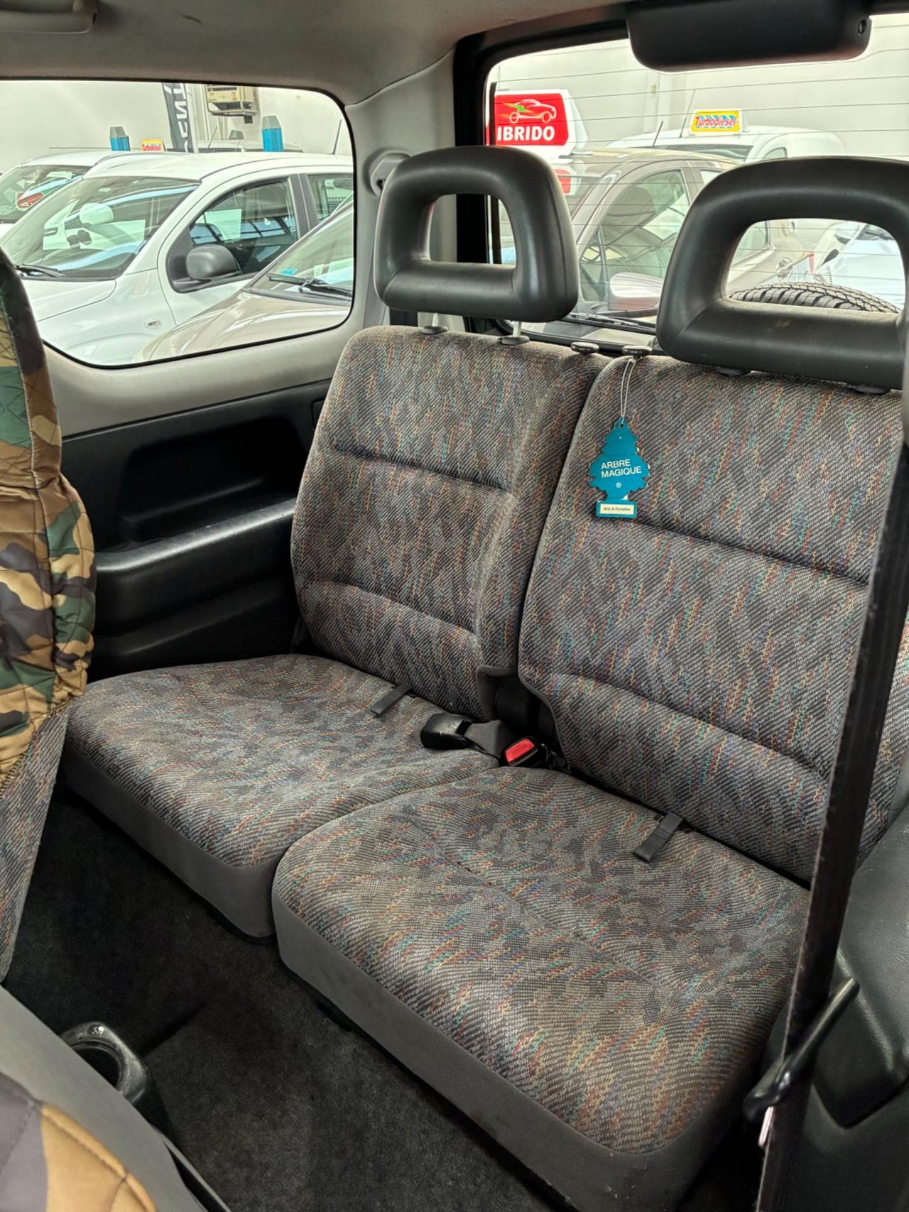 Suzuki Jimny 1.5 DDiS cat 4WD JLX