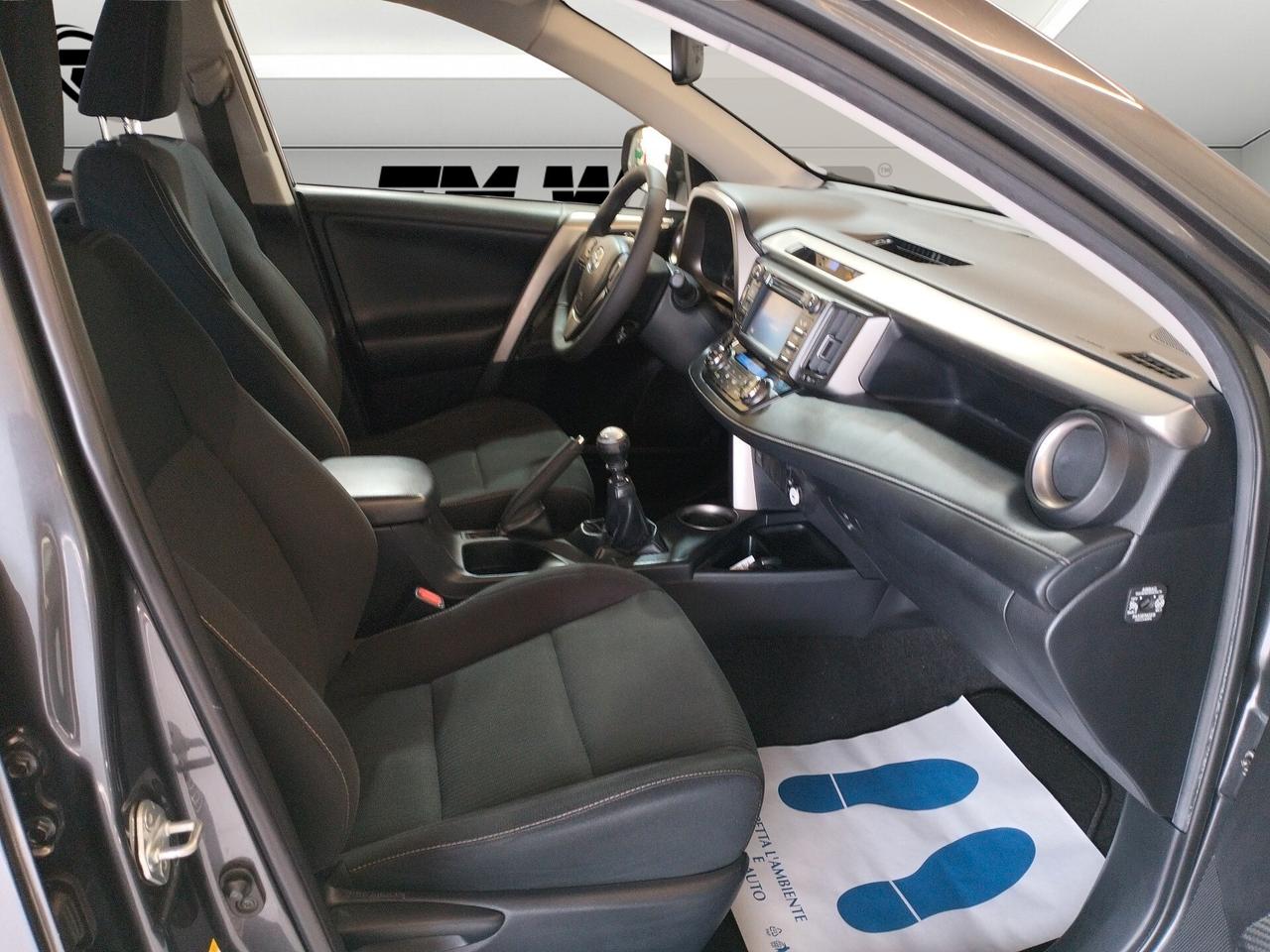 Toyota RAV 4 2.0 d-4d Active 4wd 124cv mt