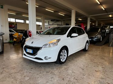 Peugeot 208 1.4 HDi 68 CV 12/2013 Neopatentati Euro 5B