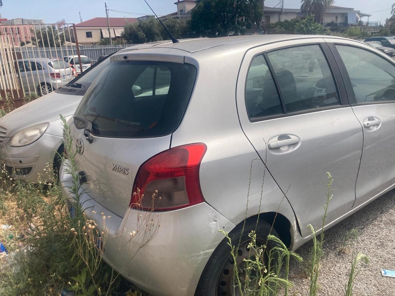 Toyota Yaris 1.3 5 porte M-MT Sol GPL NON MARCIANTE