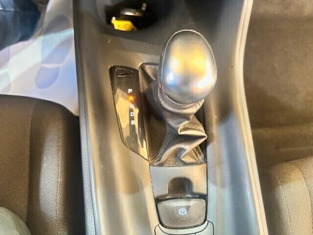 Toyota C-HR 1.8 Hybrid E-CVT Business