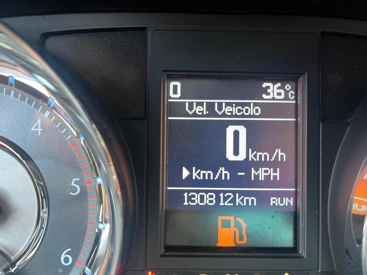 Lancia Voyager 2.8 Turbodiesel S 177 CV