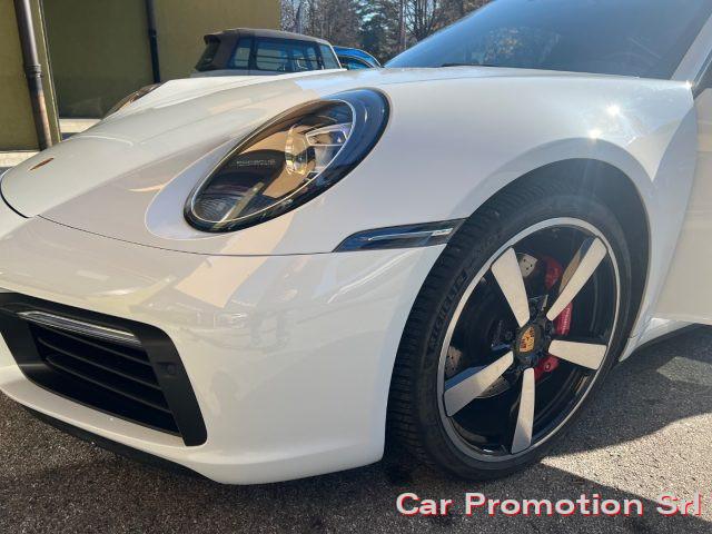 PORSCHE 992 Carrera 4S